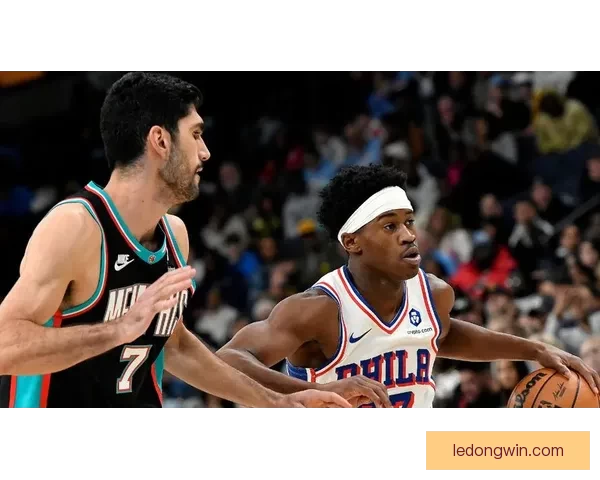 埃奇库姆创生涯新高38分 76人三人得分20+大胜国王 雷诺空砍30分蒙克伤退