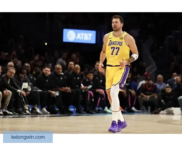 东契奇唇语还原骂战细节 当场怒怼比塔泽涉及家人言辞